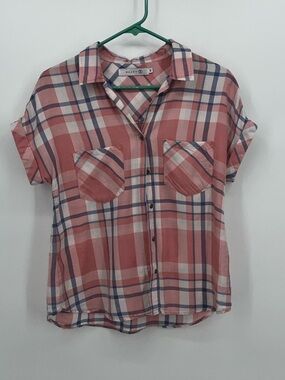 Billy T capped sleeve pink plaid shirt. Size XS. Like new.